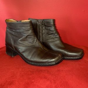 Josef Seibel Brown Leather Ankle Bootie Size 7.5